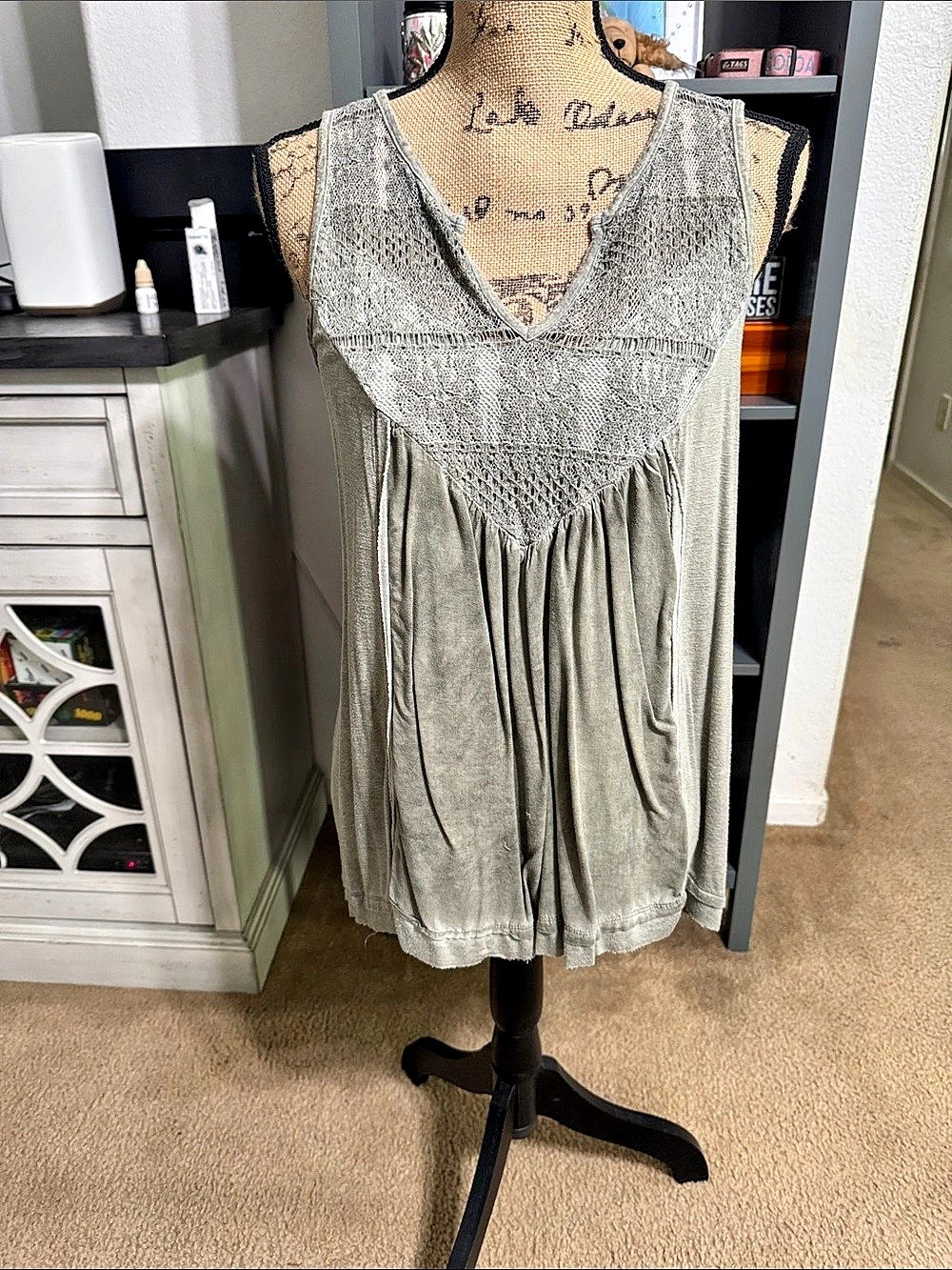 Knox Rose Women'Small Lace Yoke Tank Top in Green Size Small